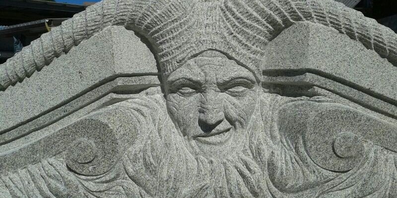 Cabeza de fauno, de la chimenea 'boca del infierno'.